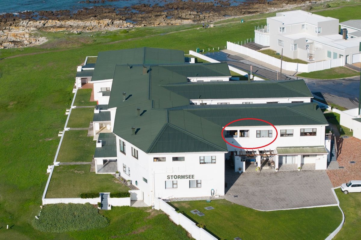 PICTURE PERFECT COASTAL LIVING IN AGULHAS - Photo 3