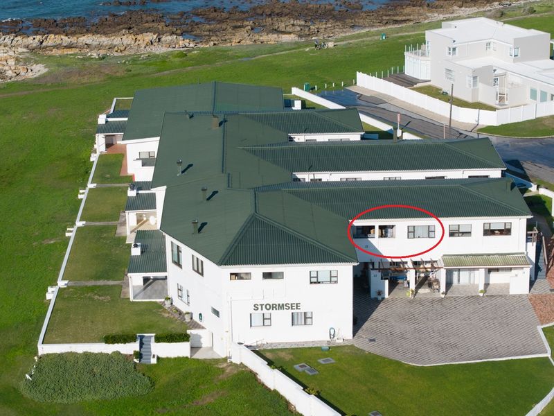 PICTURE PERFECT COASTAL LIVING IN AGULHAS - Photo 3