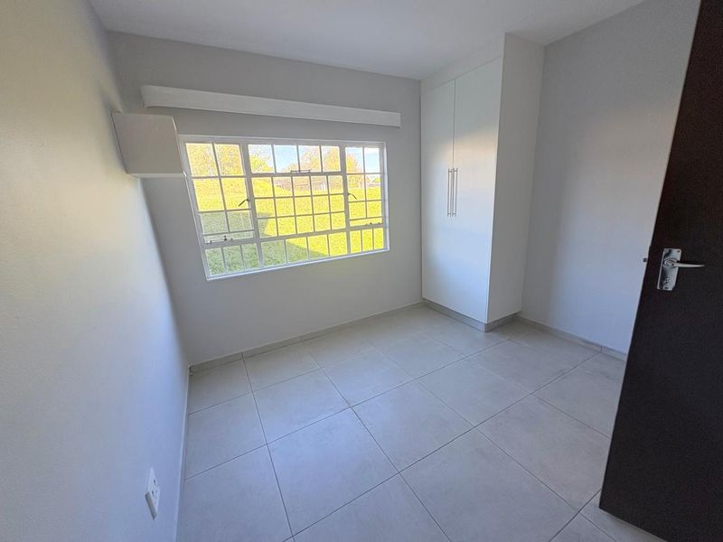 Beautifully Renovated 3-Bedroom Home To Rent - Photo 7