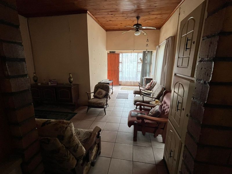 4 Bedroom House in Cosy Corner - Photo 5