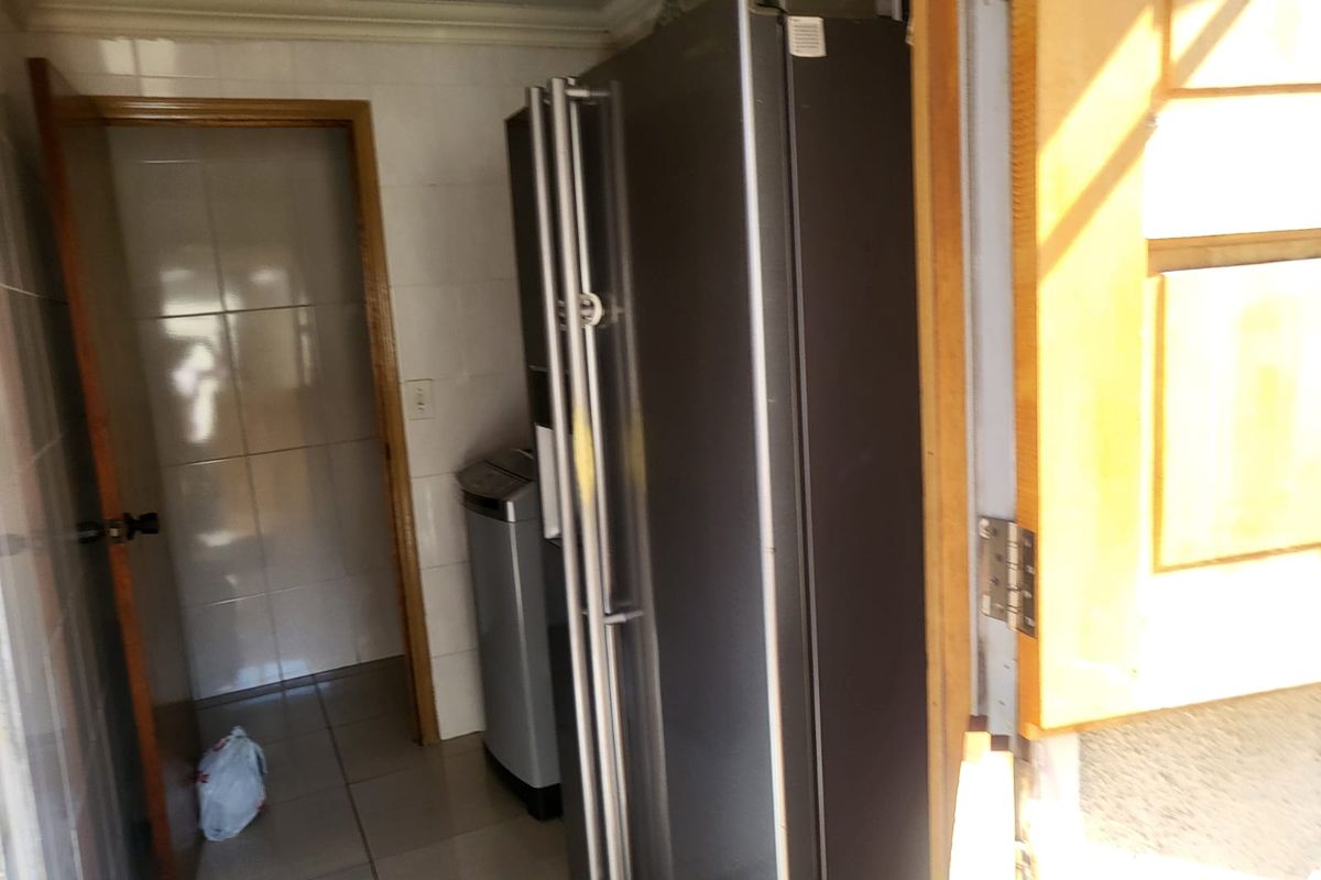 Spacious & Serene Home Perfect for a Big Family or Smart Investor - Photo 4