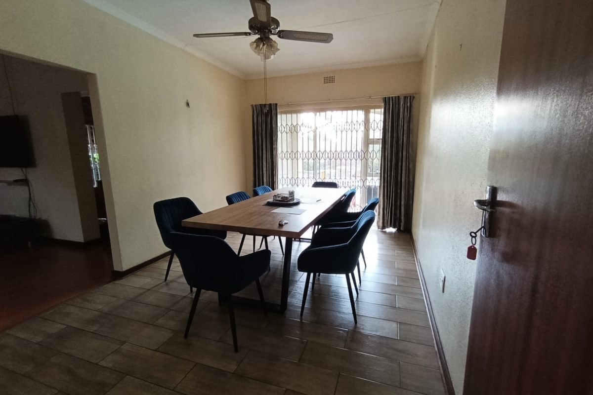 Spacious Family Home in a Secure and Sought-After Witfield Enclosure – Move-In Ready! - Photo 5