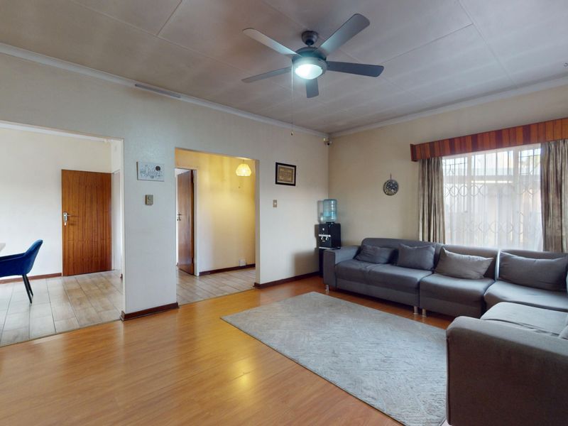 Spacious Family Home in a Secure and Sought-After Witfield Enclosure – Move-In Ready! - Photo 5