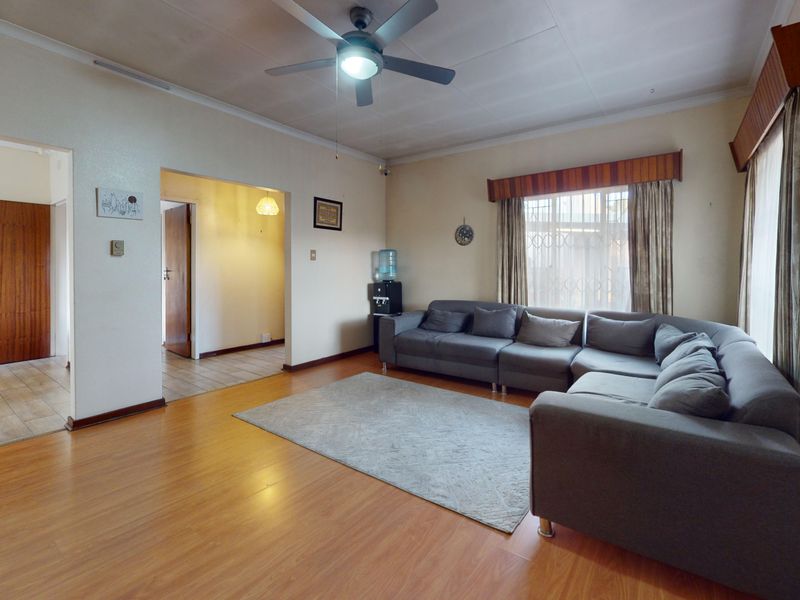 Spacious Family Home in a Secure and Sought-After Witfield Enclosure – Move-In Ready! - Photo 10