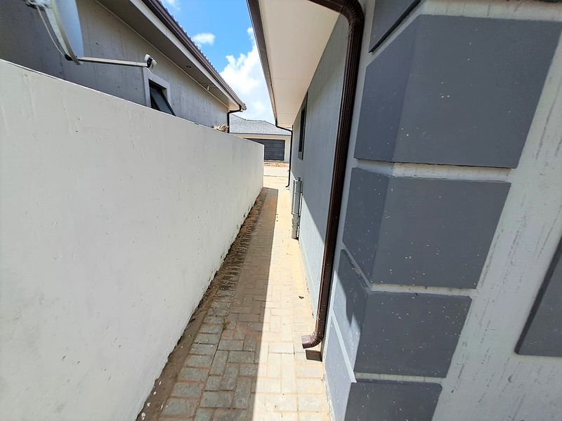 Invest in Coastal Living – Fijnbos Paradijs, Dana Bay - Photo 9