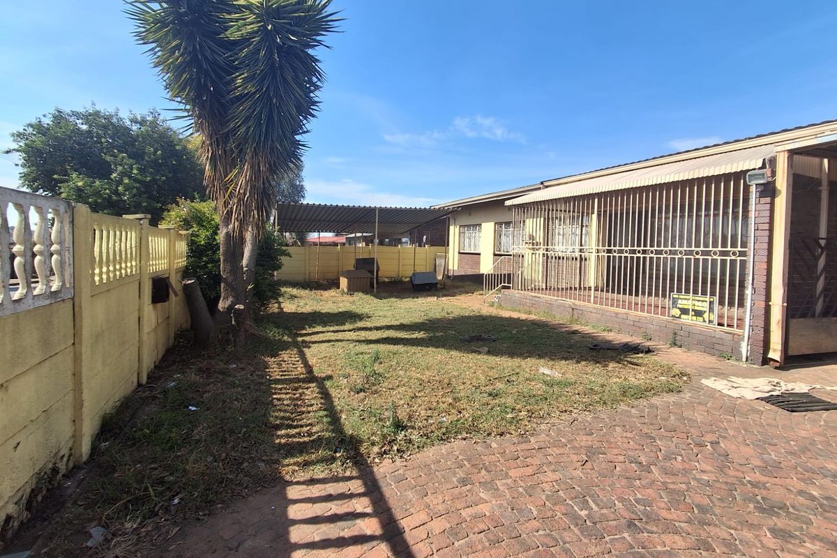 Exceptional value and comfortable family living - Tedstoneville - Photo 2