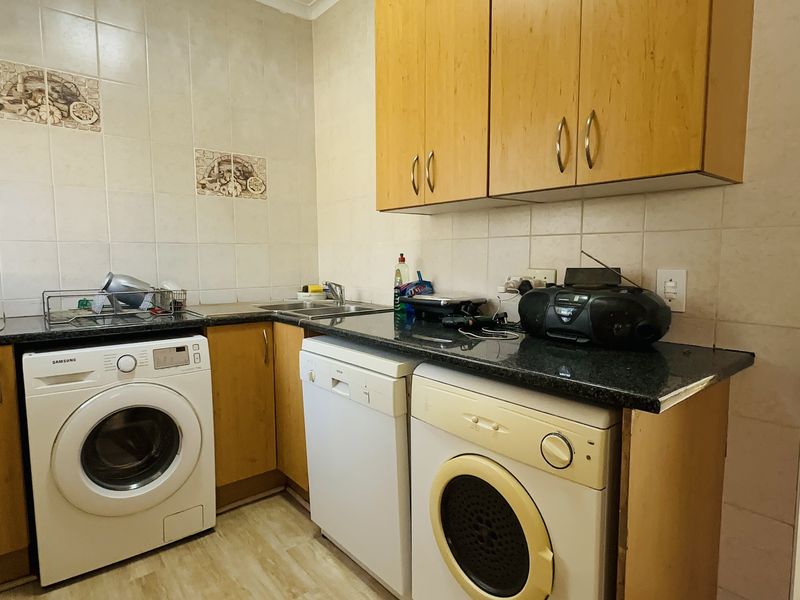 Newly Renovated Family Home in Secure Dalpark Ext 1 - Photo 6