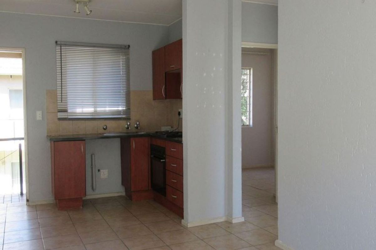 Motivated seller - perfect investment opportunity. - Photo 4