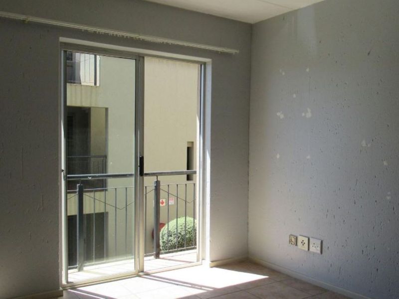 Motivated seller - perfect investment opportunity. - Photo 7
