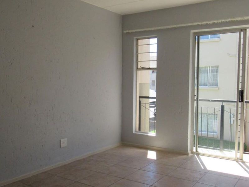 Motivated seller - perfect investment opportunity. - Photo 6