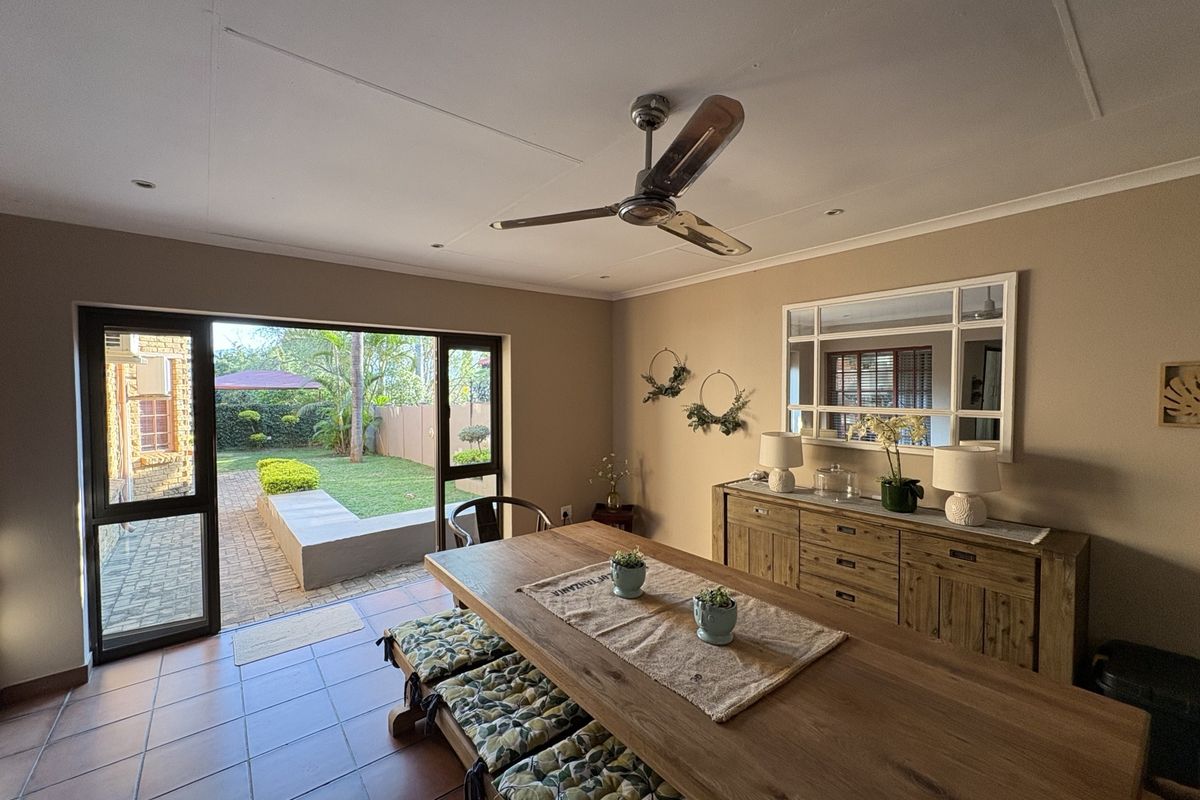 Entertain in Style, Live in Comfort - Photo 4