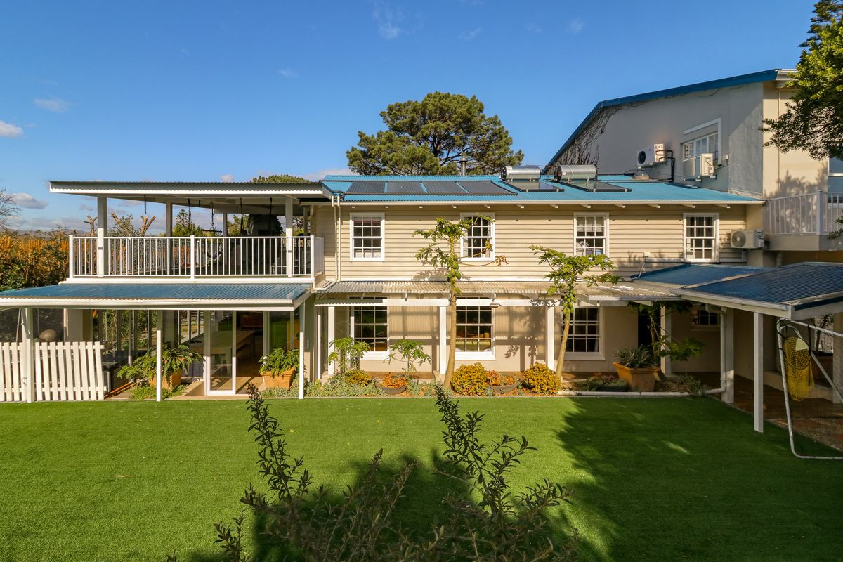 Where Exceptional Views Meet Extraordinary Family Living - Photo 4