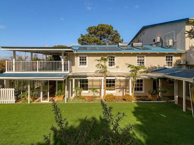 Where Exceptional Views Meet Extraordinary Family Living - Photo 4