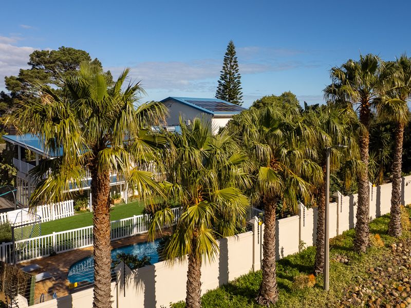 Where Exceptional Views Meet Extraordinary Family Living - Photo 2