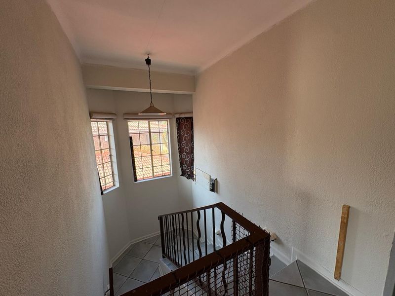 Well-Located Family Home with Great Potential - Photo 6