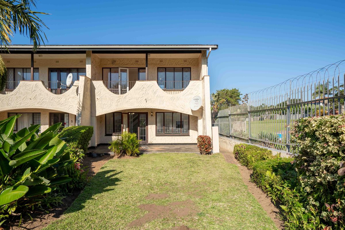 Renovated Coastal Gem - Photo 3