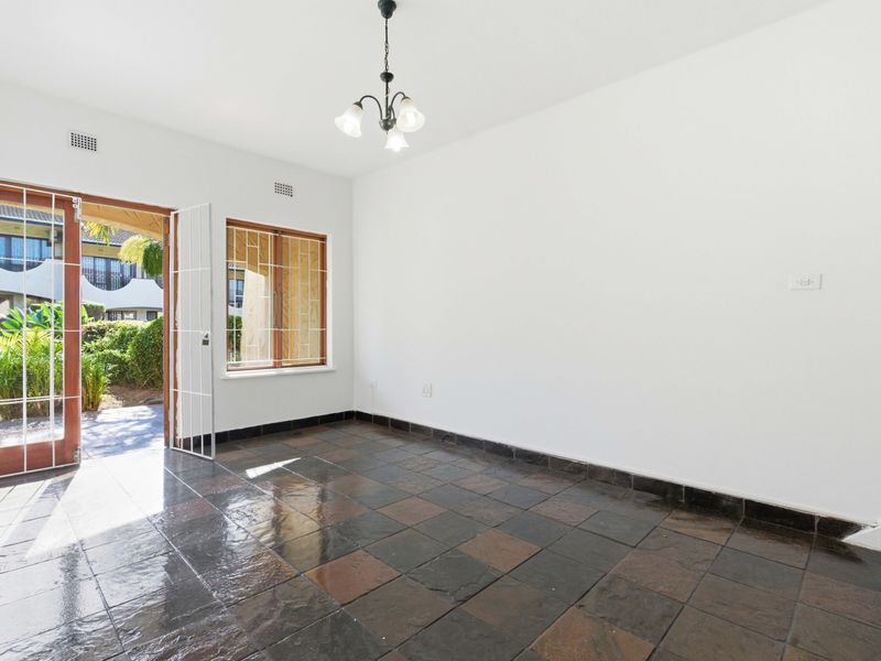 Renovated Coastal Gem - Photo 7
