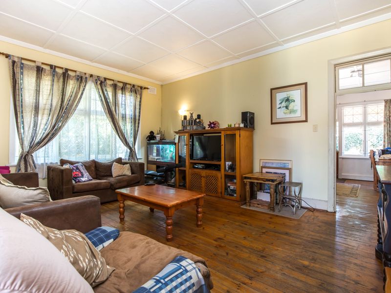 Spacious Family Home with Cottage and Great Potential - Photo 5
