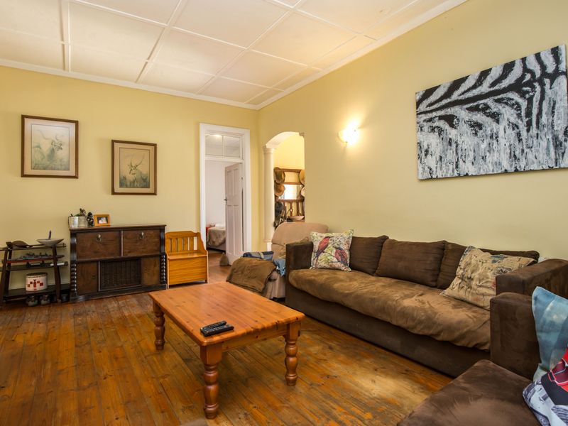 Spacious Family Home with Cottage and Great Potential - Photo 2