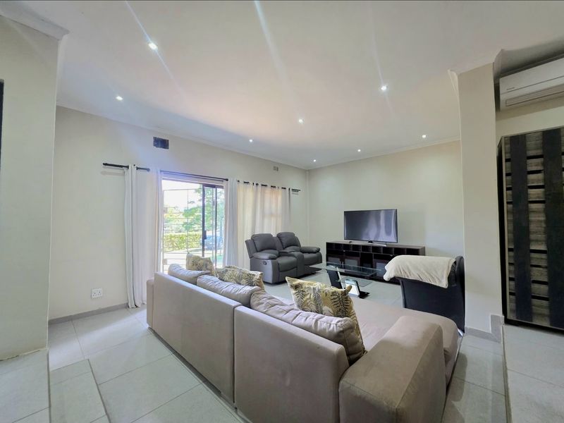 A house with endless potential and land!!! - Photo 9