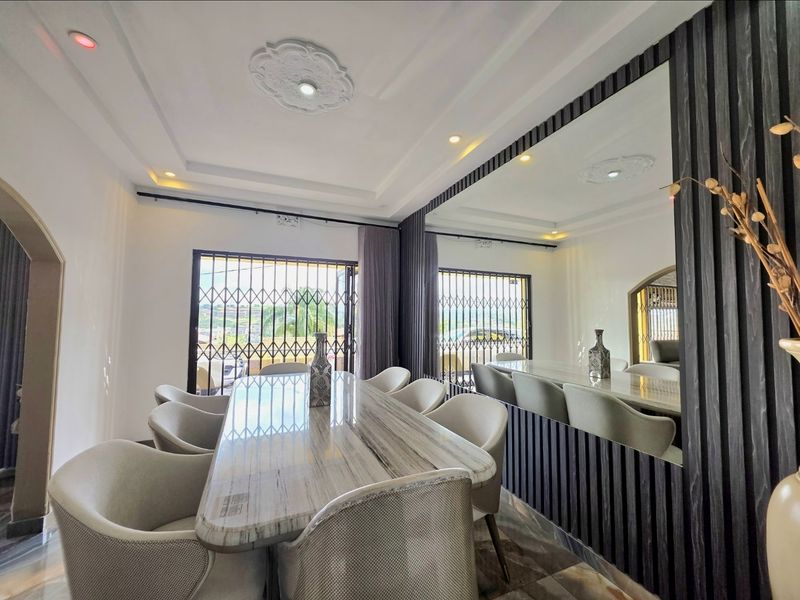 Two Homes, One Address – Exceptional Investment Opportunity in Isipingo Hills - Photo 3
