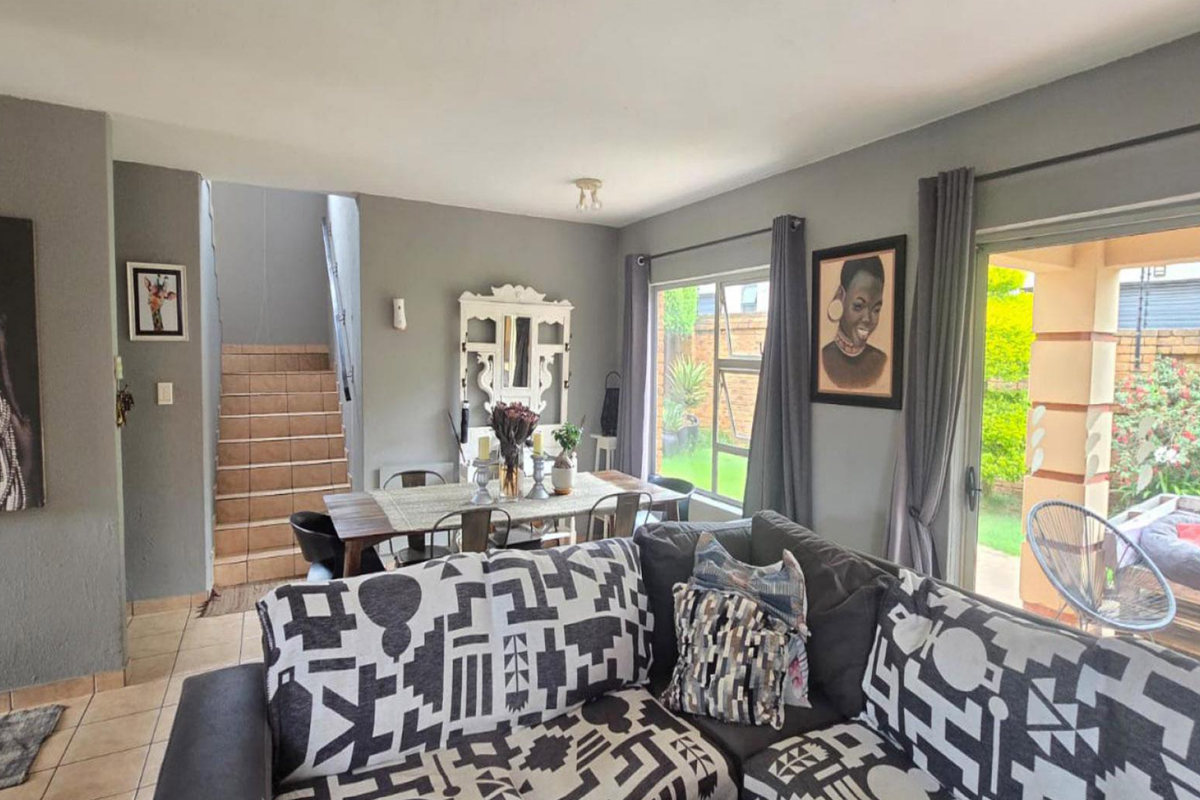 URGENT DISTRESS SALE in Glen Marais best location - Photo 2