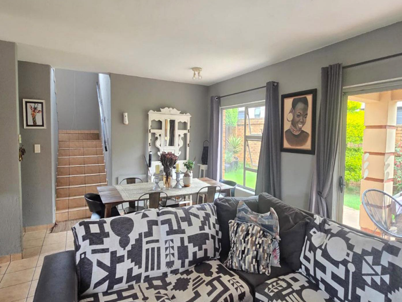 URGENT DISTRESS SALE in Glen Marais best location - Photo 2