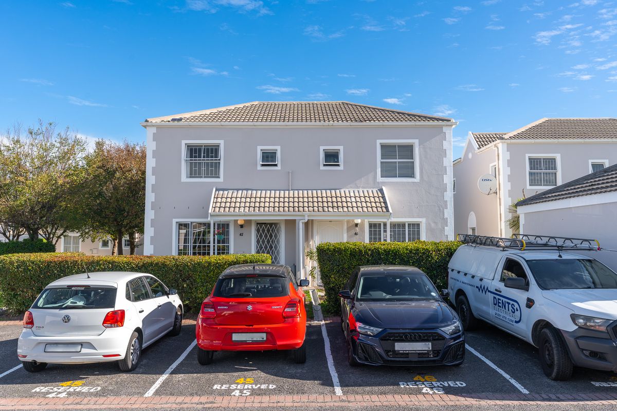 New Release! Light & Bright 3-Bed Duplex in Sought-After Howard Hamlet - Photo 2