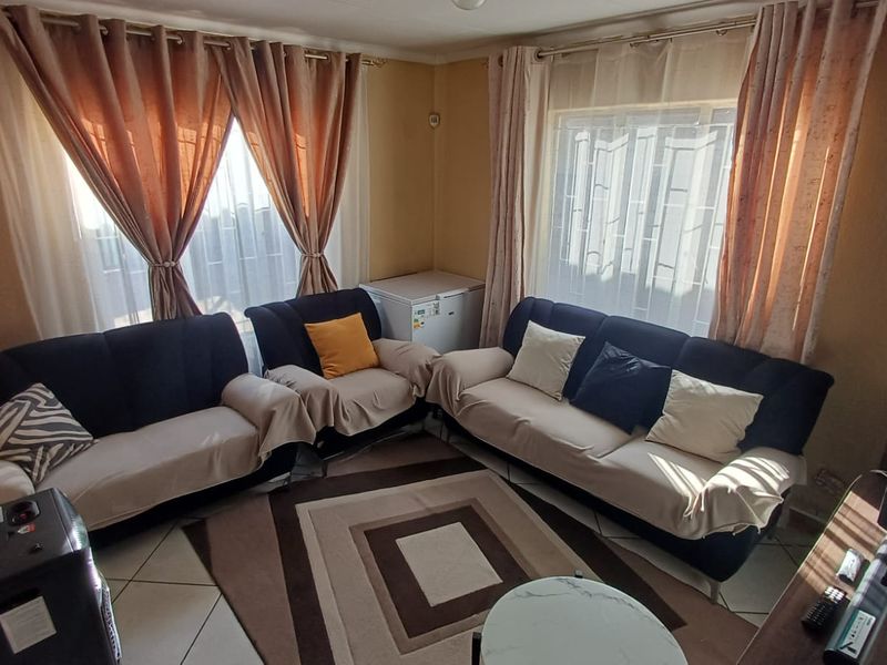 Good starter house for you and your family - Photo 5