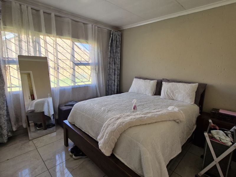 Secure, Comfortable Living for Families and First-Time Buyers. - Photo 10