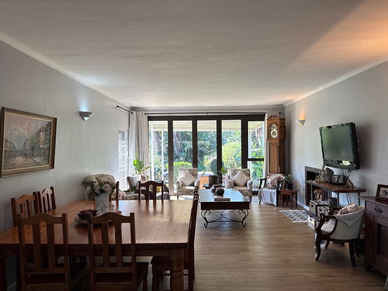 Modern Family Townhouse in Secure Hilton Complex - Photo 4