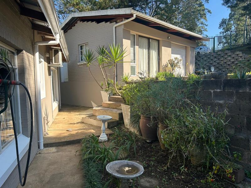 Hilton - House To Let - Photo 2