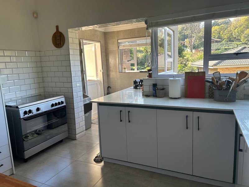 Hilton - House To Let - Photo 3