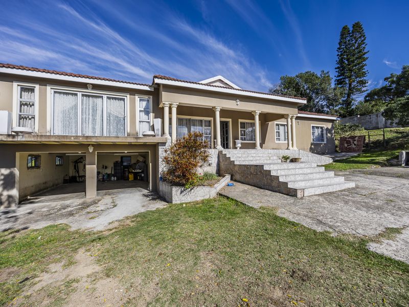 Exceptional Family Home with Income Potential on a Large Erf - Photo 1
