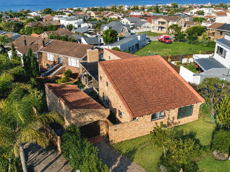 An Entertainers Dream! Modern Home In Lower Wavecrest, Walking Distance To Beach. - Photo 1