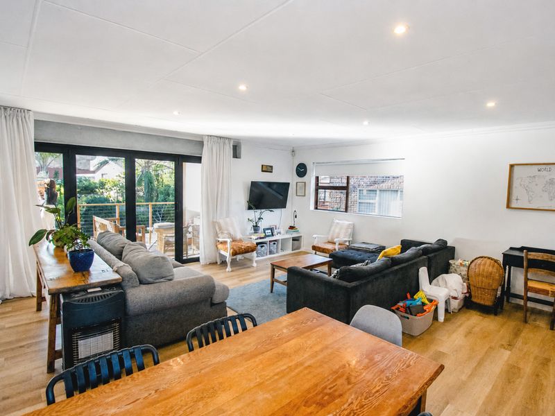 An Entertainers Dream! Modern Home In Lower Wavecrest, Walking Distance To Beach. - Photo 8