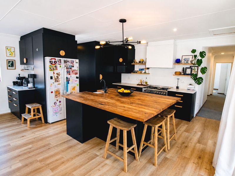 An Entertainers Dream! Modern Home In Lower Wavecrest, Walking Distance To Beach. - Photo 9