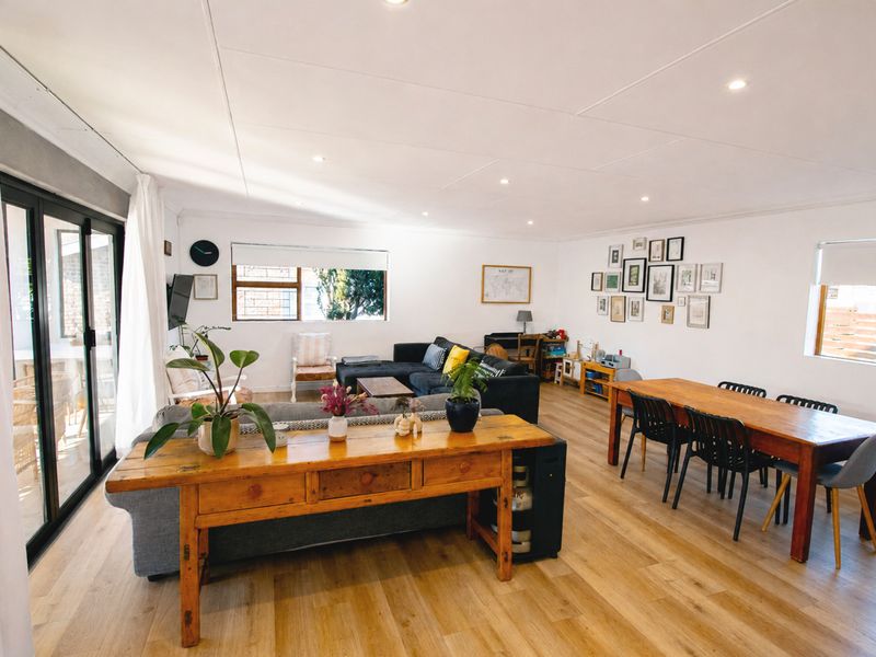 An Entertainers Dream! Modern Home In Lower Wavecrest, Walking Distance To Beach. - Photo 9