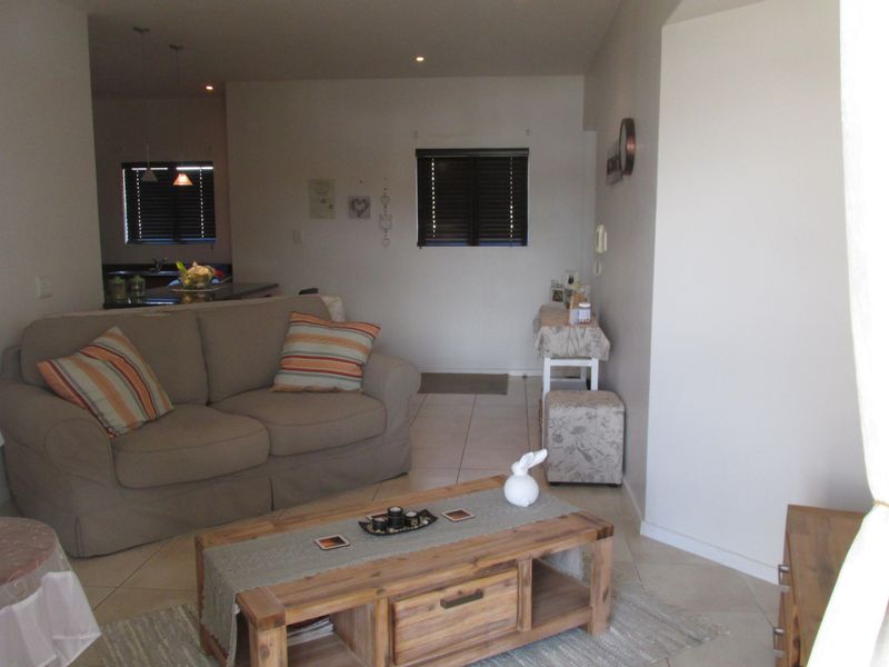 PRICED TO GO! Modern lock up and go Apartment in Popular Complex in Beacon Bay - Photo 6