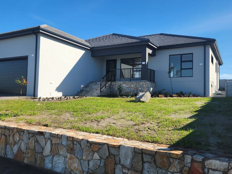 Designed to Impress, Created for Coastal Living – No Transfer Duty - Photo 1