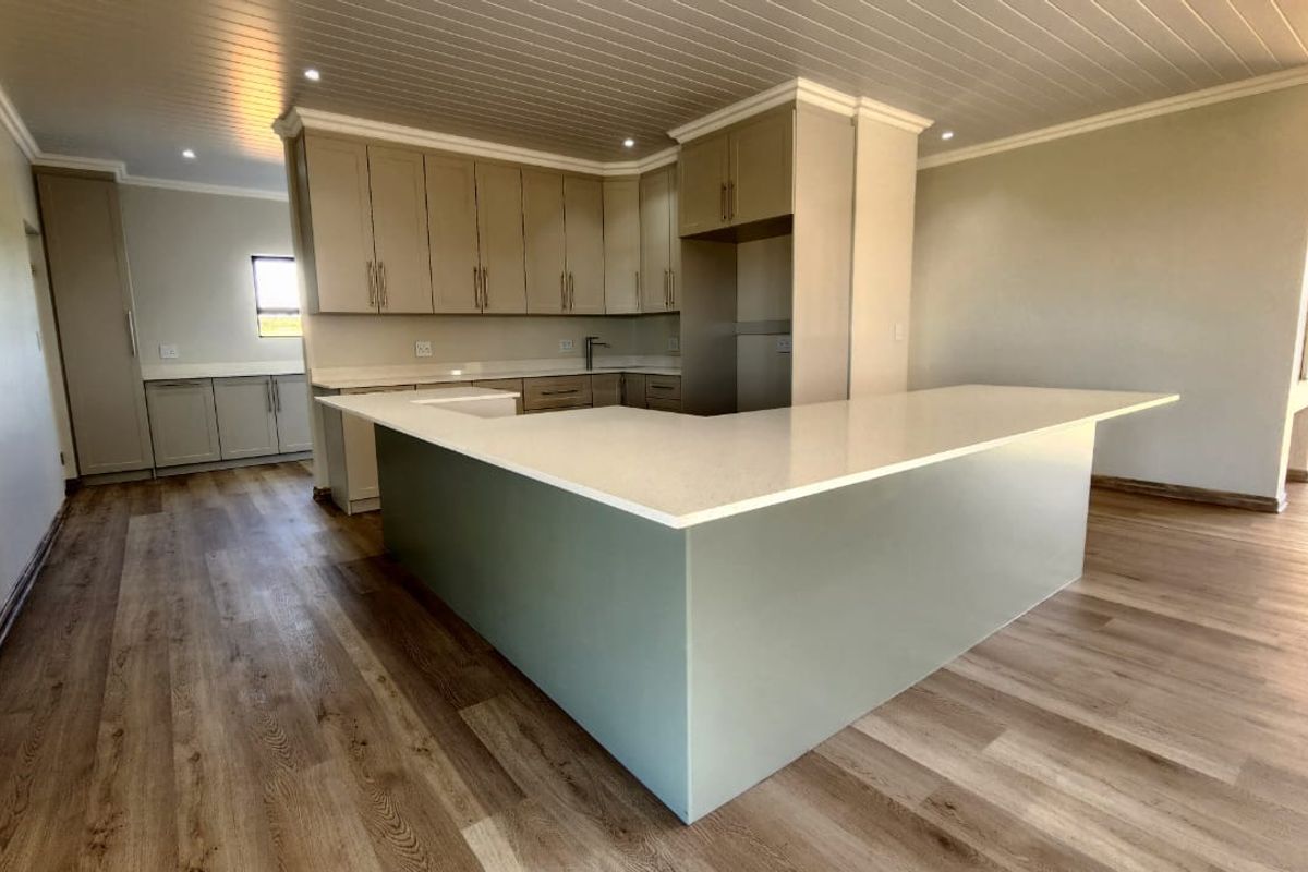 Designed to Impress, Created for Coastal Living – No Transfer Duty - Photo 3