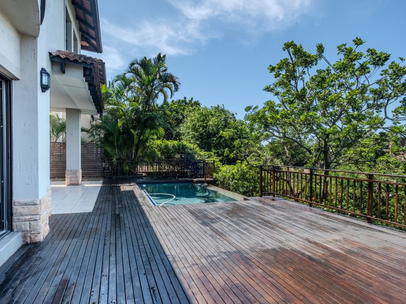 Freestanding Duplex in Secure Estate with Sweeping Sea and Valley Views - Photo 2