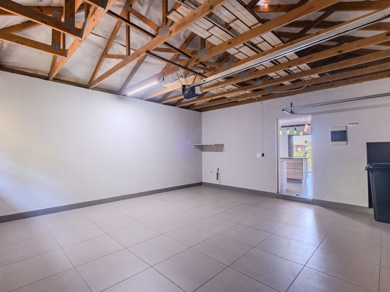Freestanding Duplex in Secure Estate with Sweeping Sea and Valley Views - Photo 10