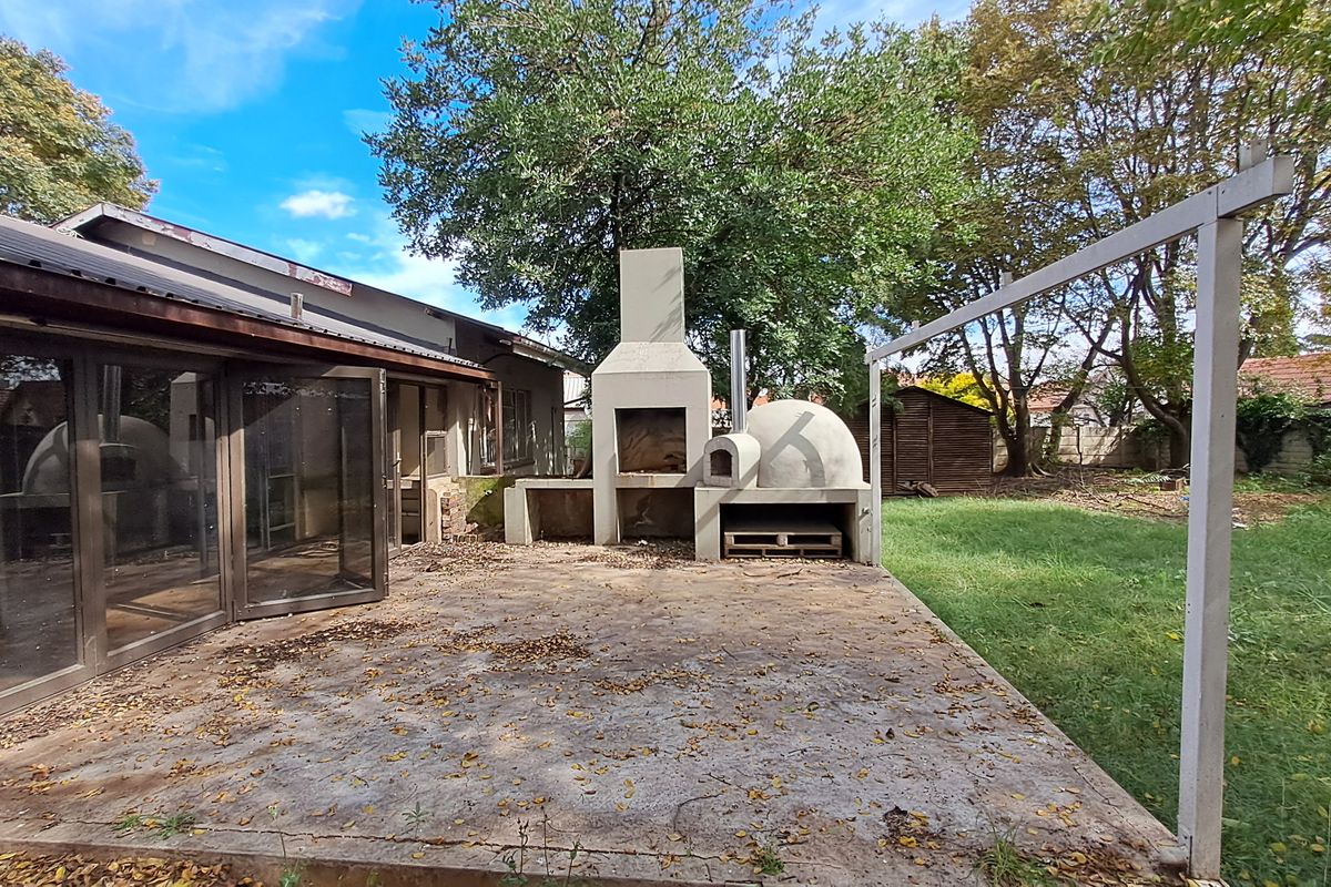 Searching for a New Caretaker to Restore Its Charm - Photo 3