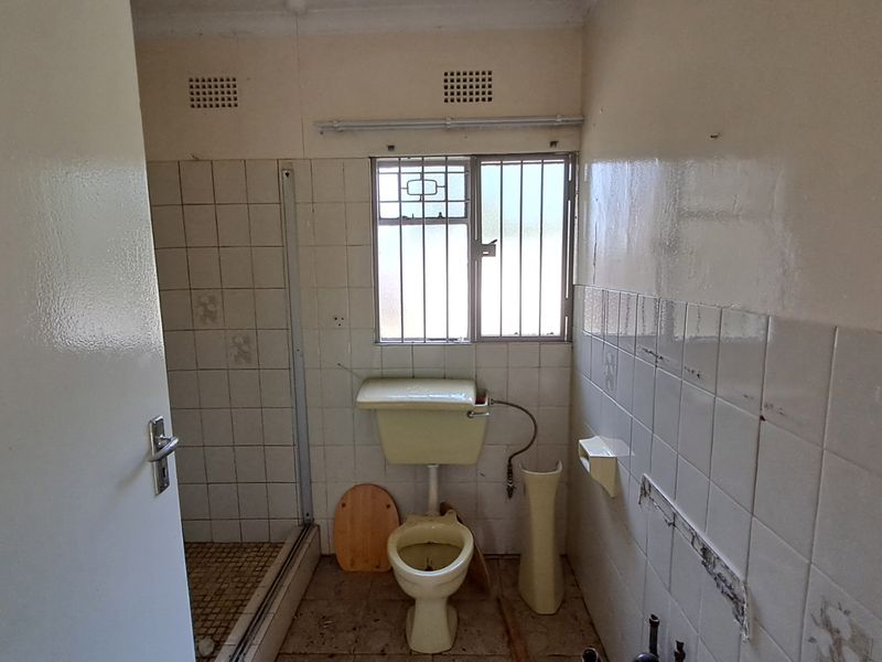 Searching for a New Caretaker to Restore Its Charm - Photo 7