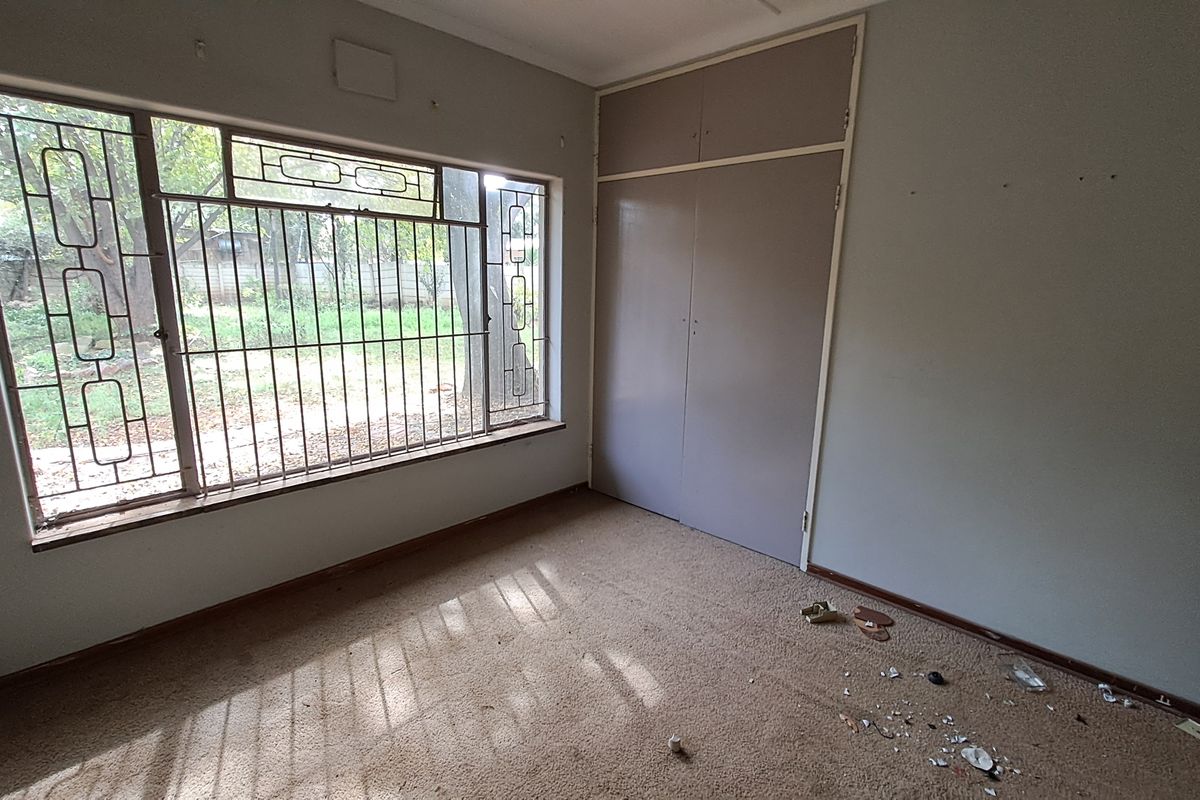 Searching for a New Caretaker to Restore Its Charm - Photo 5