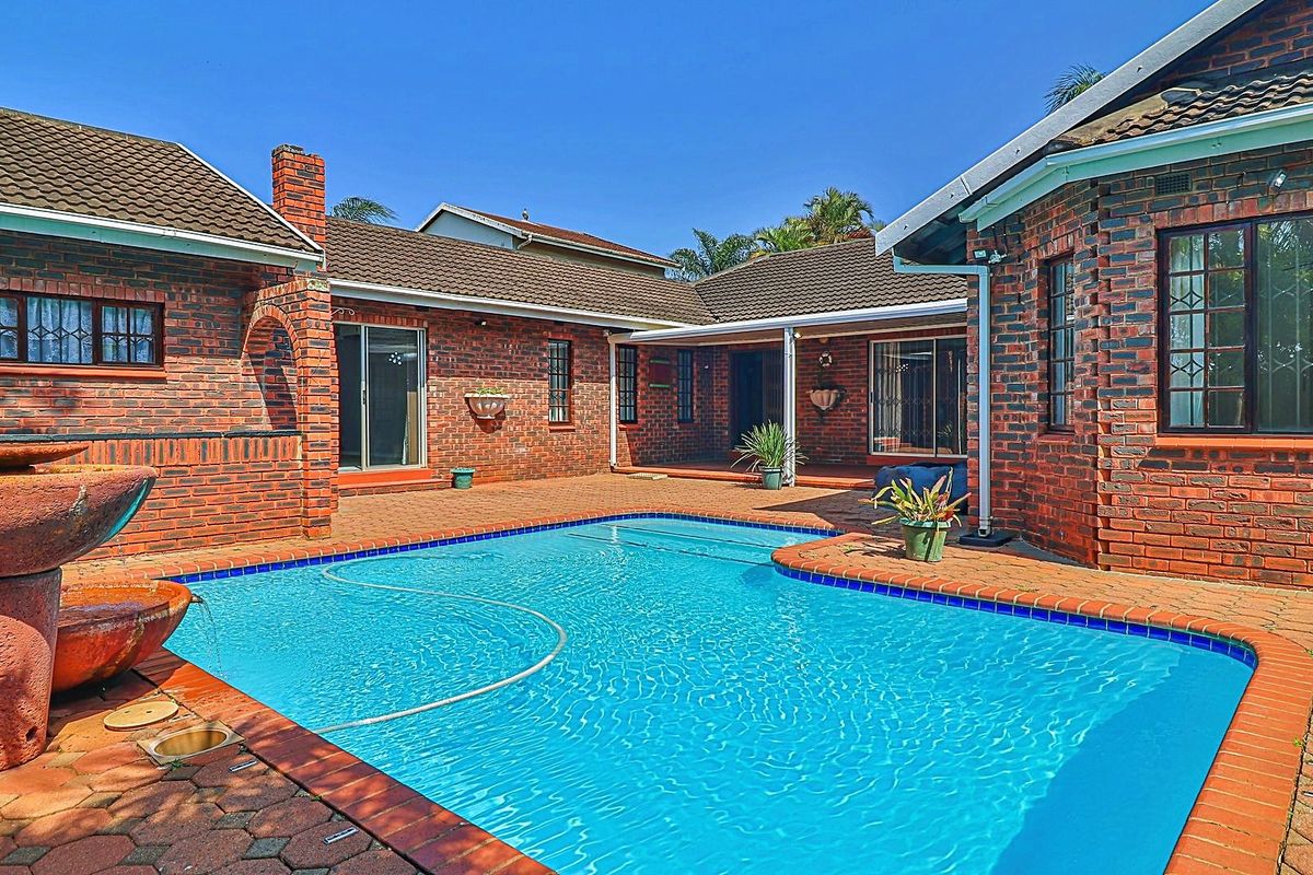 4 Bedroom House For Sale In St Winifreds - Photo 2