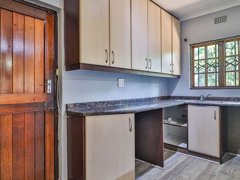 4 Bedroom House For Sale In St Winifreds - Photo 8