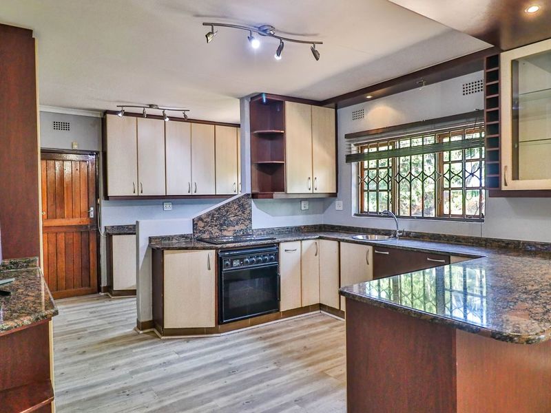 4 Bedroom House For Sale In St Winifreds - Photo 7