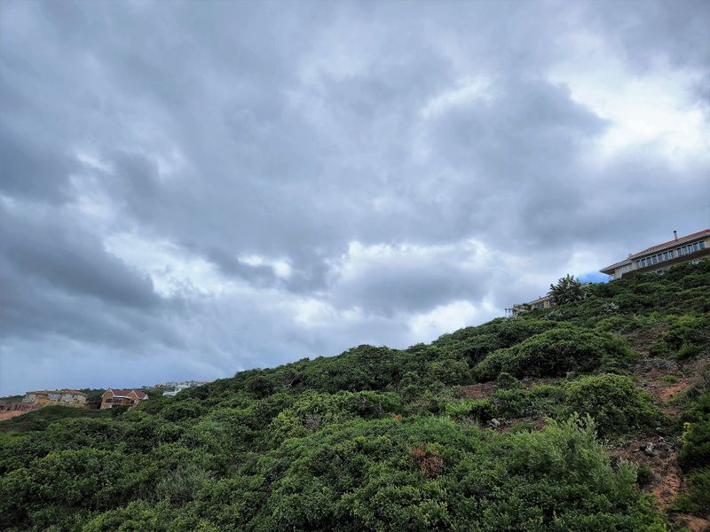 Panoramic oceanfront plot – your canvas for luxury living - Photo 7